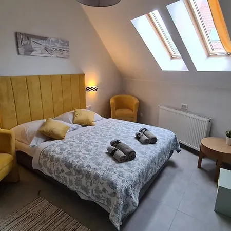 Strumyk Apartman *